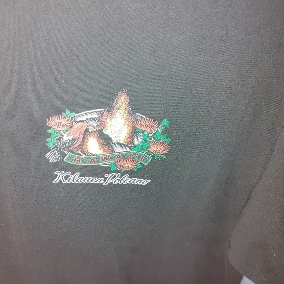 NEW Hanes Kilauea Volcano Hawaii Graphic Black Tee. XL - Picture 2 of 6